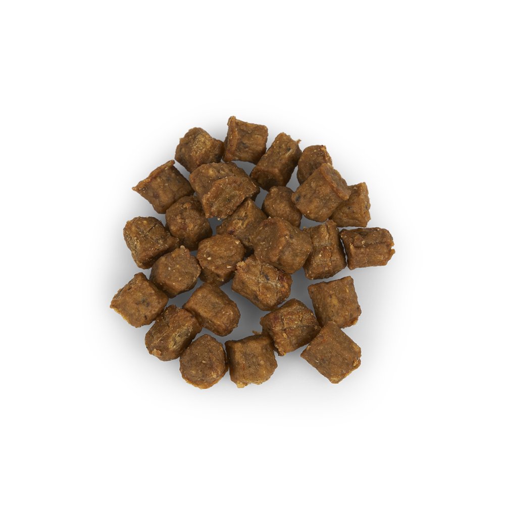 DOG DELI SALMON WITH CARROT SEMI-MOIST DOG TREATS 70G